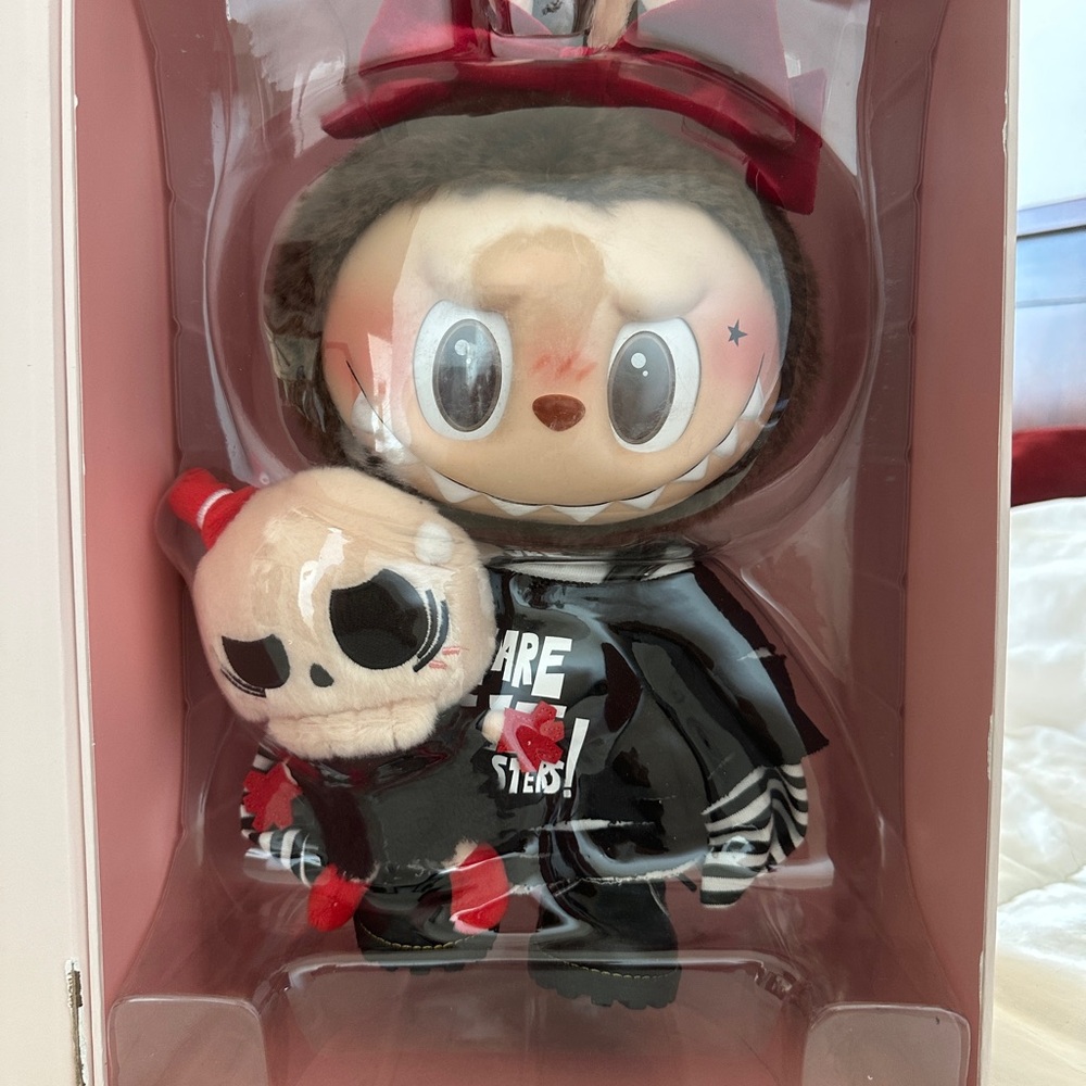 Authentic Brand NEW Pop Mart Catch Me If You Like